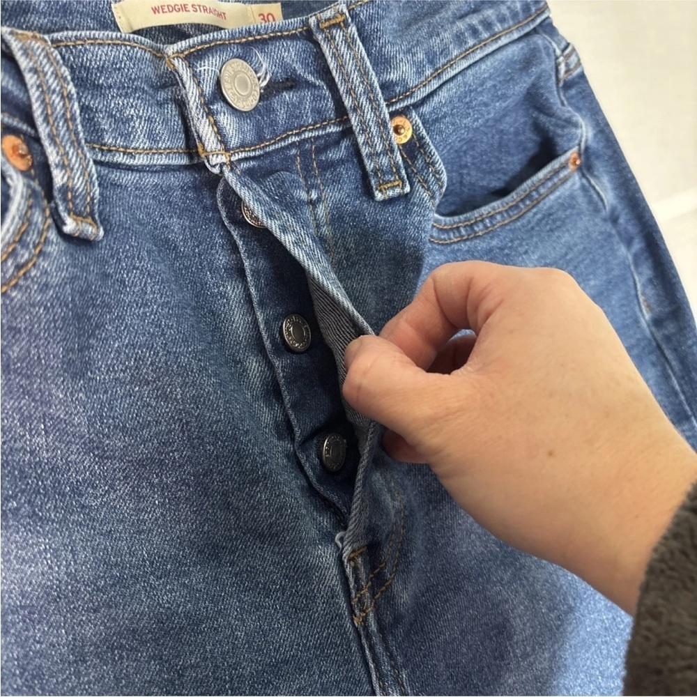 Levi’s Jeans Womens 30 Blue Wedgie Straight High Rise Denim Medium Wash - Picture 3 of 11